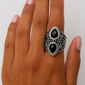 Paparazzi Silver Pearl Cluster Ring – Adjustable Stretch Band